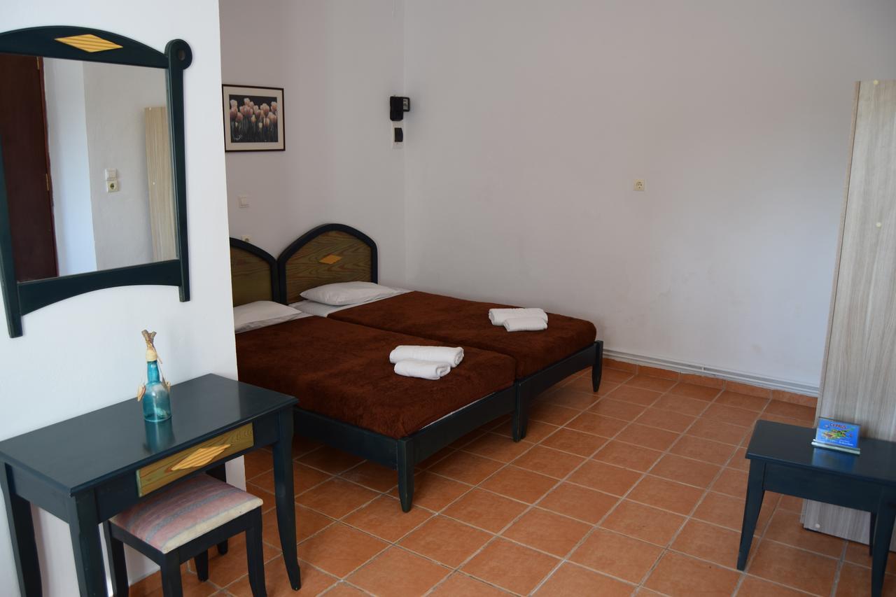Stelios Rooms Kíssamos Exterior foto
